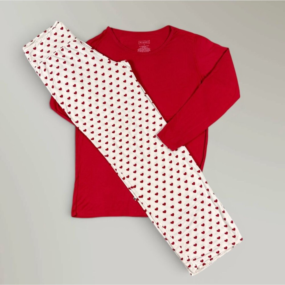 KicKee Women's 2 Piece Bamboo Pajama Set Full of Hearts Long Sleeve PJs Size Med